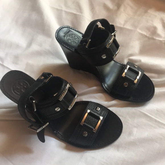 TORY BURCH WEDGE SANDALS - Picture 3 of 11